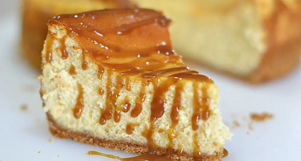 Cheesecake caramelo WP mx.jpg Chesecake con caramelo