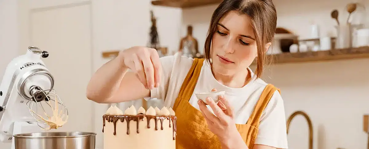 Hero image 1200 x 485px decorando pasteles